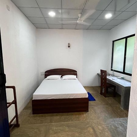 Unawatuna White Villa Ngoại thất bức ảnh