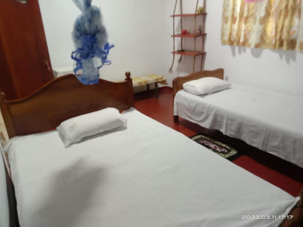 Unawatuna White Villa Ngoại thất bức ảnh