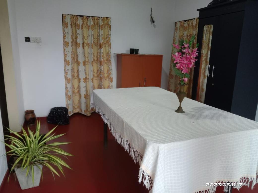 Unawatuna White Villa Ngoại thất bức ảnh