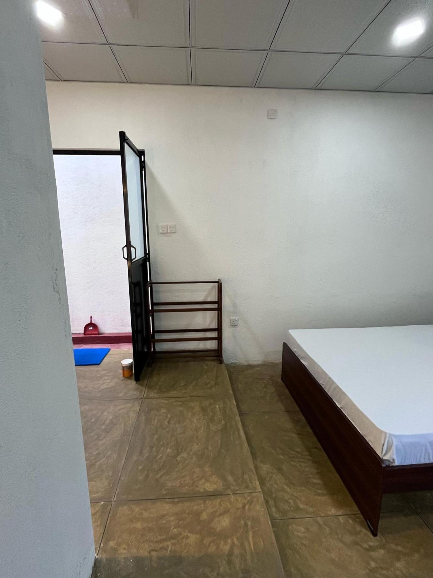 Unawatuna White Villa Ngoại thất bức ảnh
